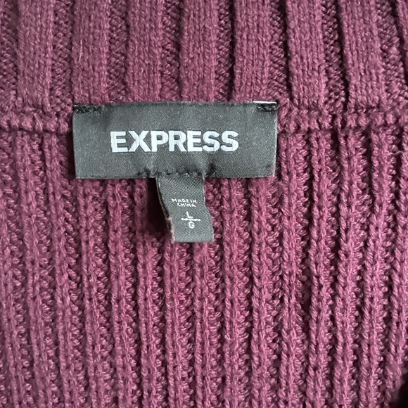 BOGO 🛍️ Express Oversized V-Neck Knit Sweater - Picture 2 of 3